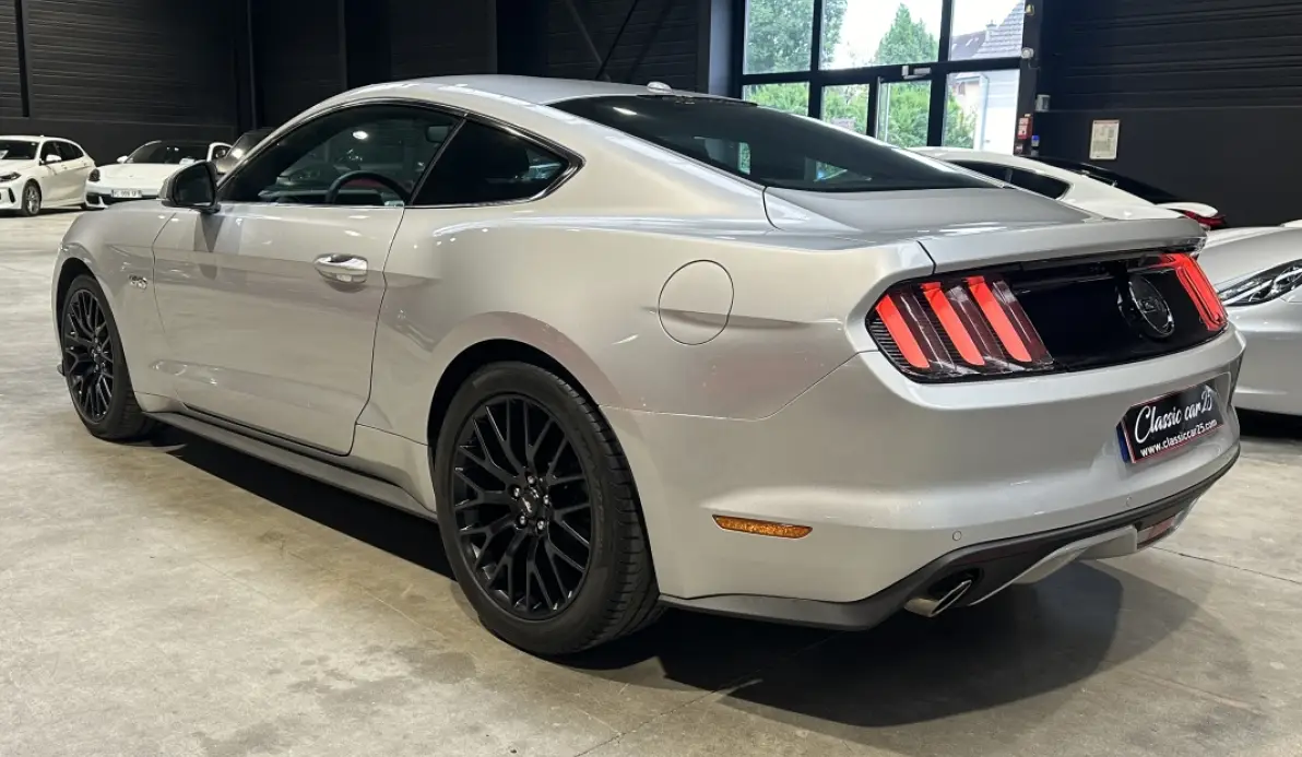 Ford Mustang GT Fastback 5.0 V8 421ch BVA