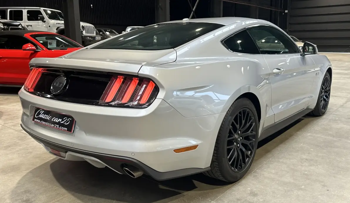 Ford Mustang GT Fastback 5.0 V8 421ch BVA
