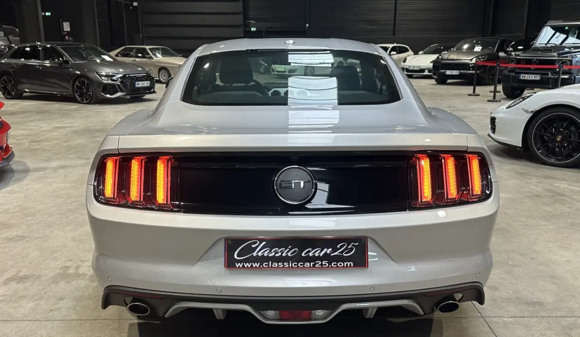 Ford Mustang GT Fastback 5.0 V8 421ch BVA