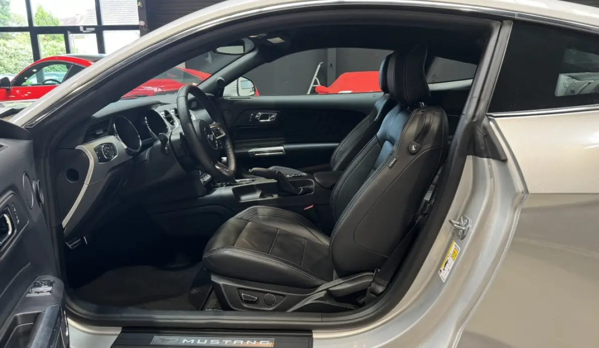 Ford Mustang GT Fastback 5.0 V8 421ch BVA