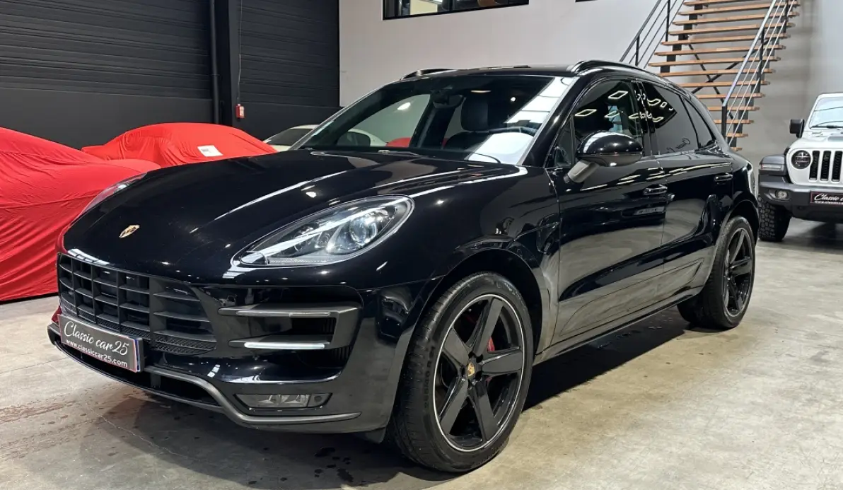 Porsche Macan Turbo 3.6 V6 400 ch