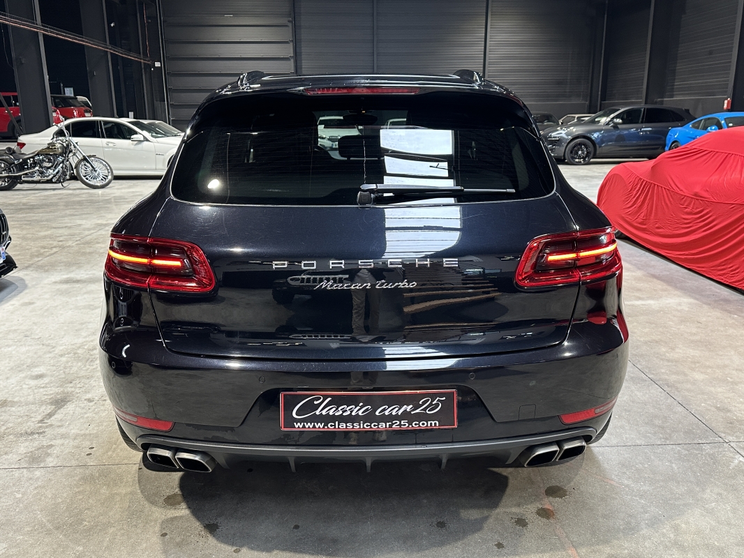Porsche Macan Turbo 3.6 V6 400 ch