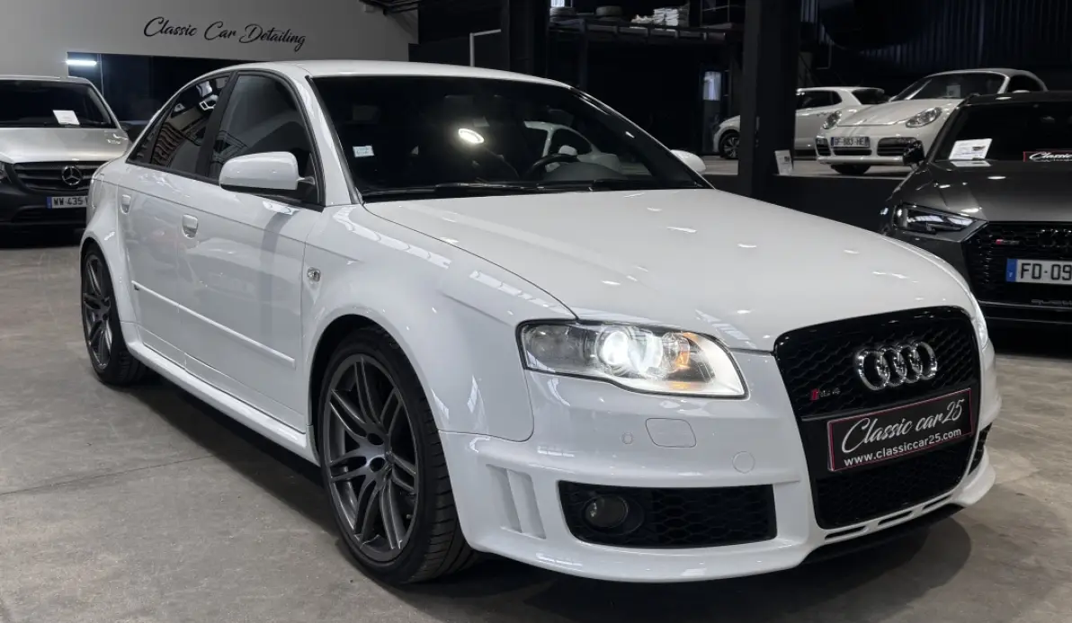 Audi RS4 RS4 B7 4.2 V8 420CH QUATTRO White Edition