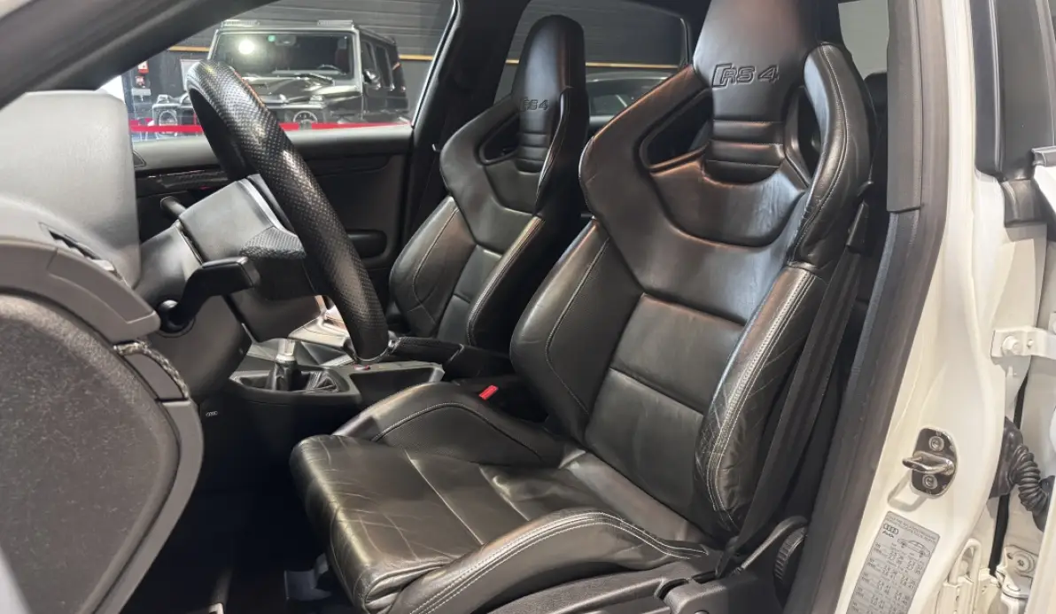 Audi RS4 RS4 B7 4.2 V8 420CH QUATTRO White Edition