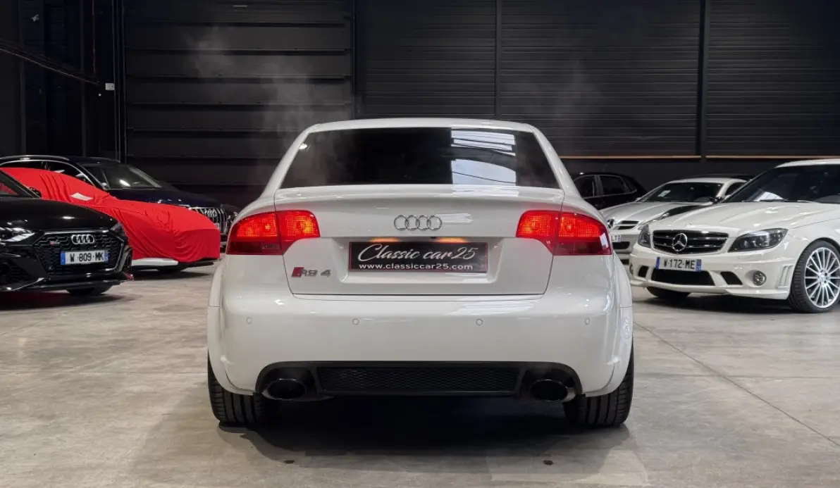 Audi RS4 RS4 B7 4.2 V8 420CH QUATTRO White Edition