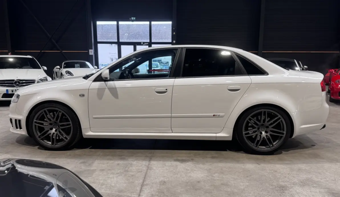 Audi RS4 RS4 B7 4.2 V8 420CH QUATTRO White Edition