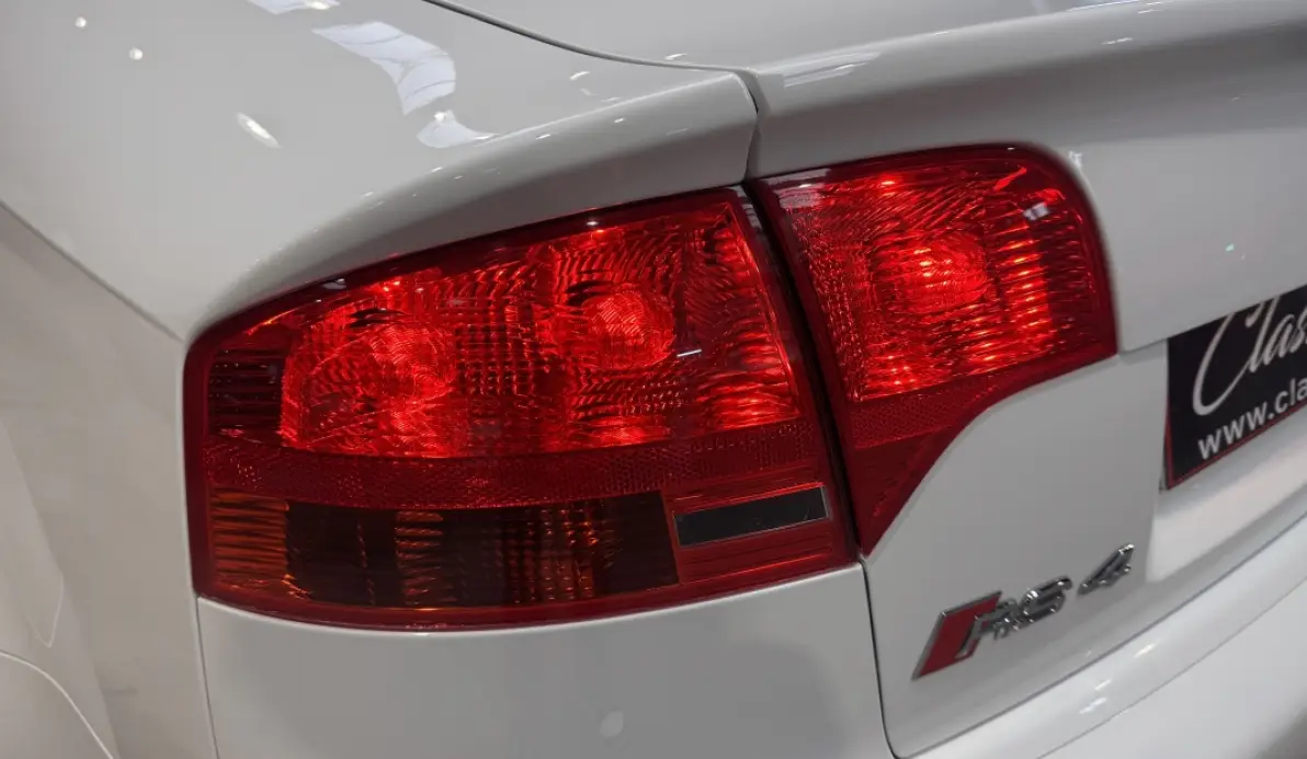 Audi RS4 RS4 B7 4.2 V8 420CH QUATTRO White Edition
