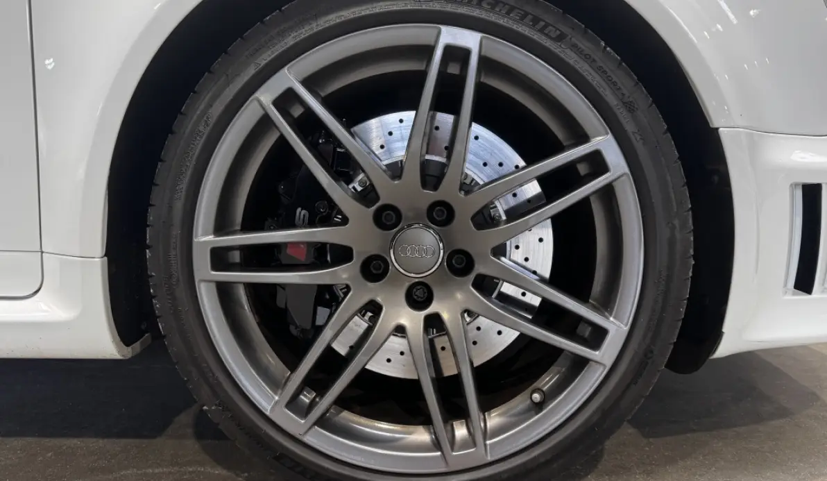 Audi RS4 RS4 B7 4.2 V8 420CH QUATTRO White Edition