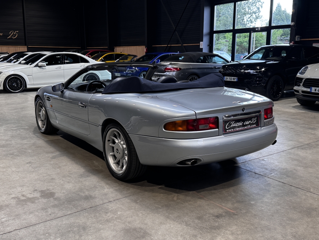 Aston Martin DB7