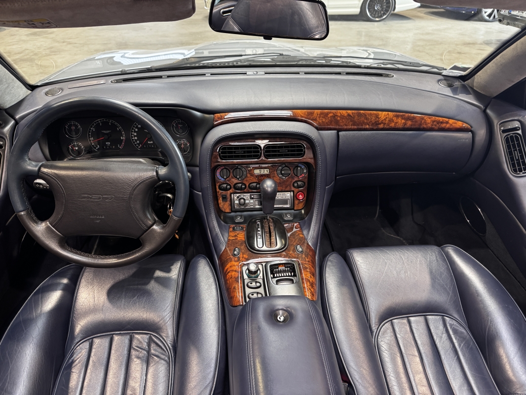 Aston Martin DB7