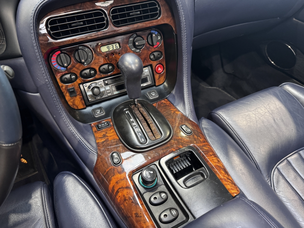Aston Martin DB7