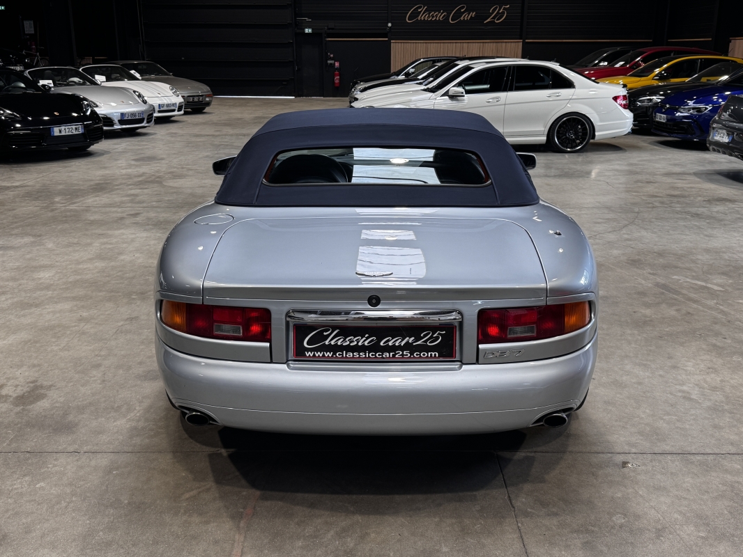 Aston Martin DB7