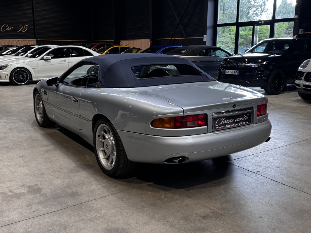 Aston Martin DB7