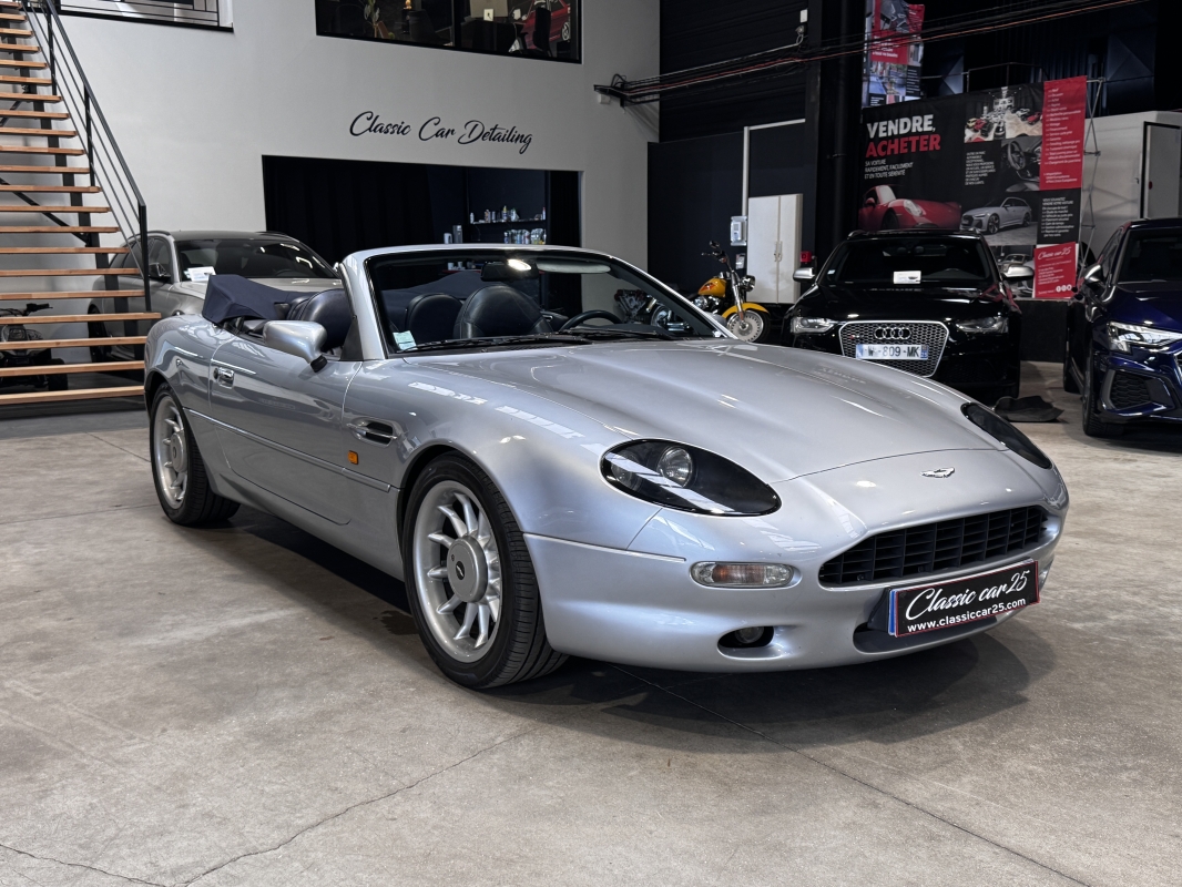 Aston Martin DB7