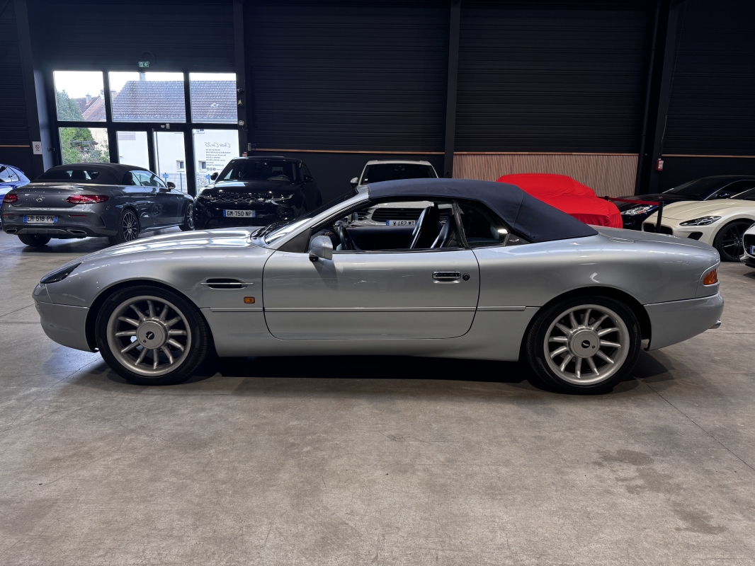 Aston Martin DB7