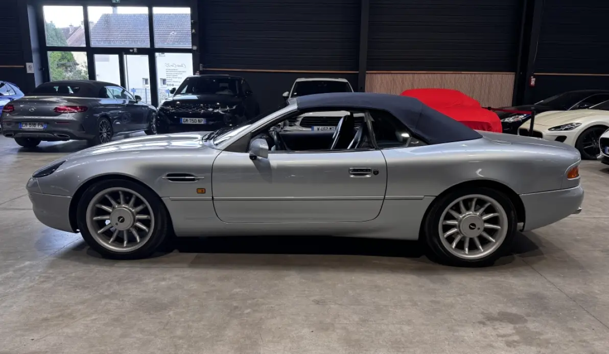 Aston martin DB7 Volante 6 cylindres cabriolet