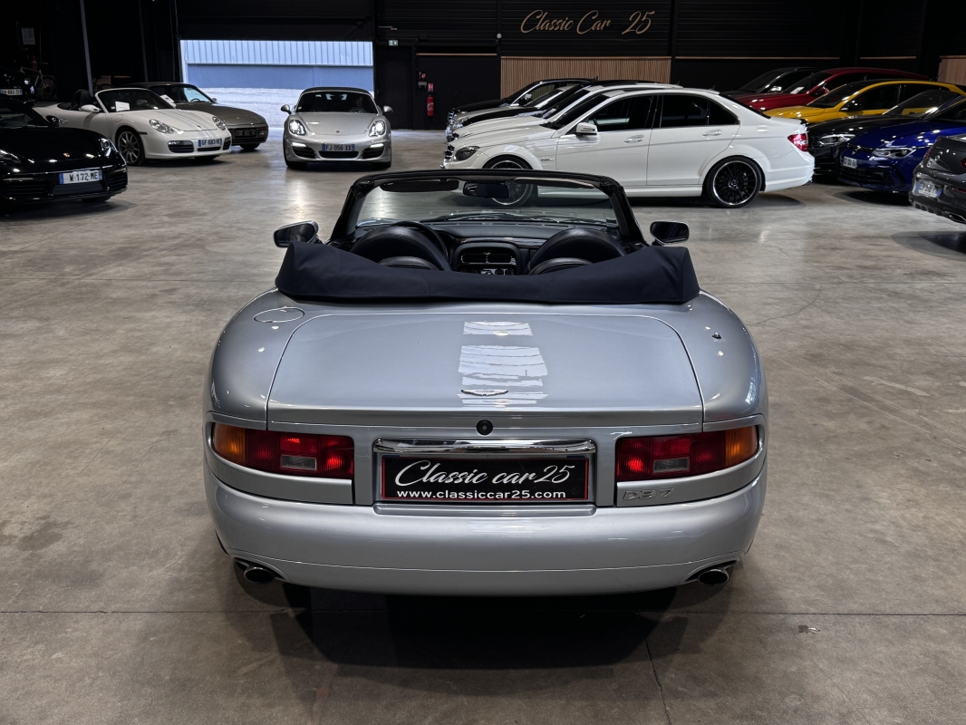 Aston Martin DB7