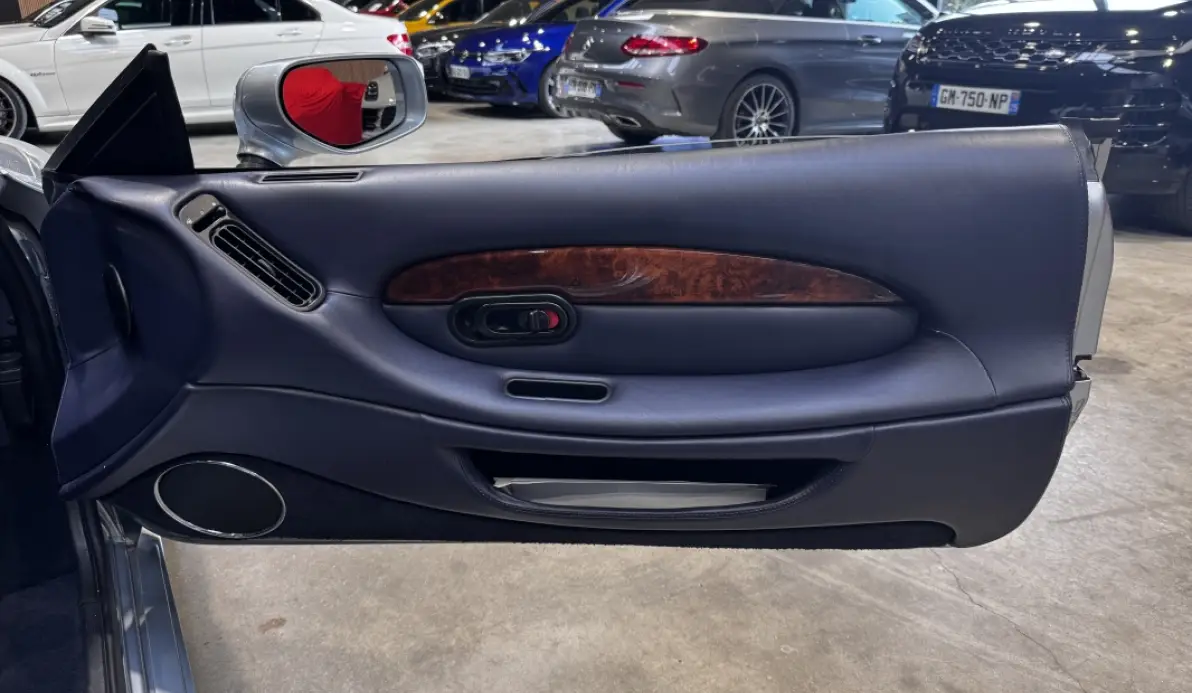 Aston martin DB7 Volante 6 cylindres cabriolet
