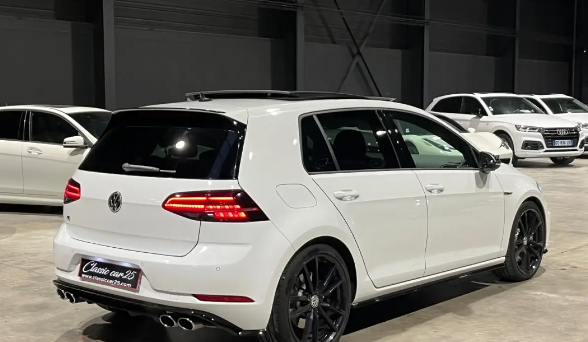 Volkswagen Golf VII R 2.0 TSI 310cv DSG7 Toit ouvrant / ACC / Dynaudio / Keyless