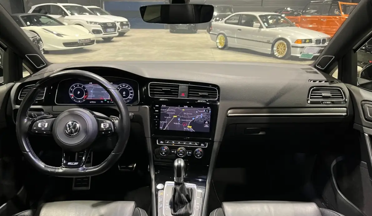 Volkswagen Golf VII R 2.0 TSI 310cv DSG7 Toit ouvrant / ACC / Dynaudio / Keyless