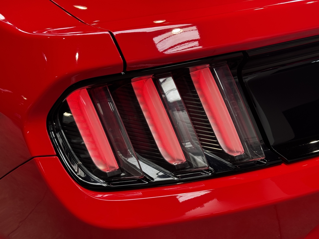 Ford Mustang FASTBACK 2.3 ECOBOOST 317CH