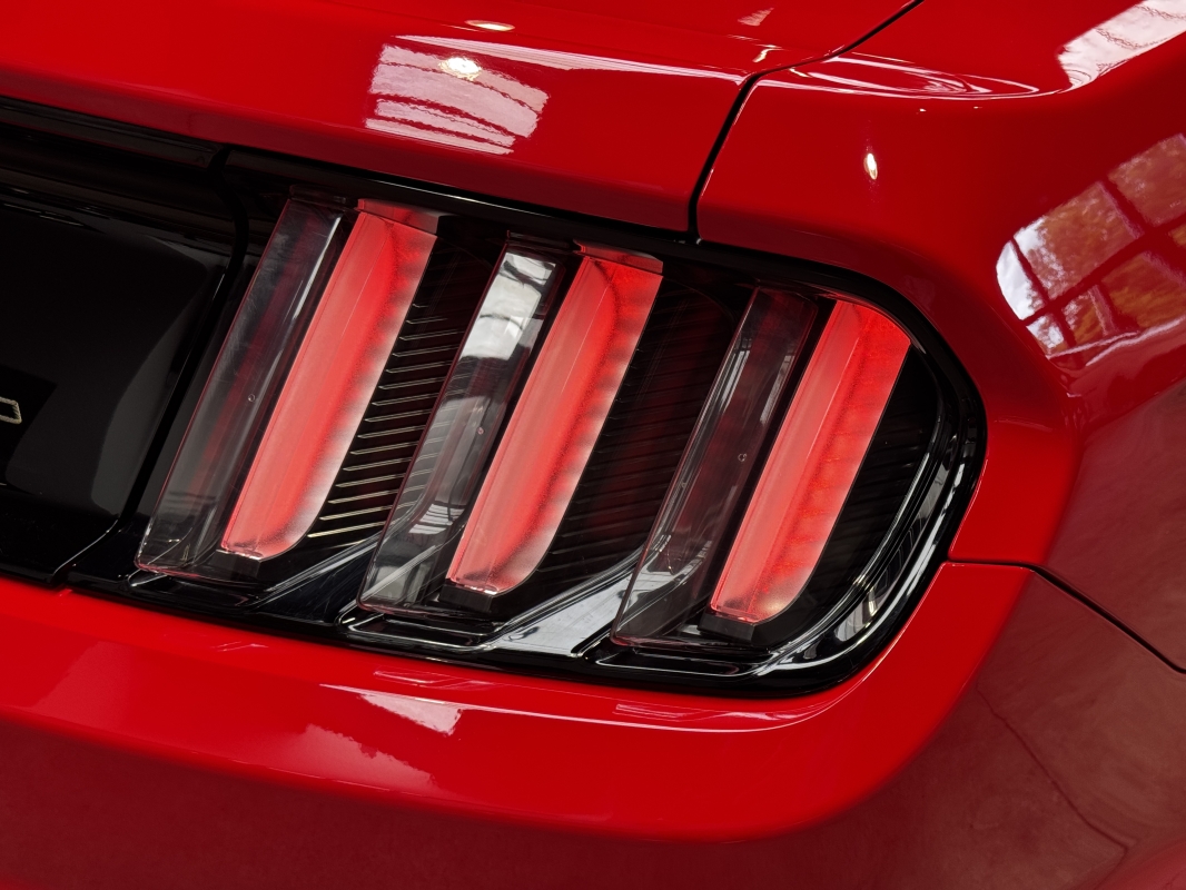 Ford Mustang FASTBACK 2.3 ECOBOOST 317CH