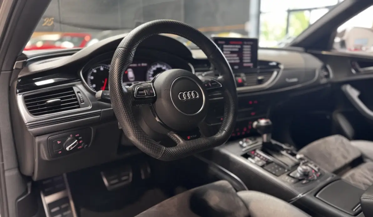 Audi RS6 4.0 V8 TFSI 560CH QUATTRO TIPTRONIC