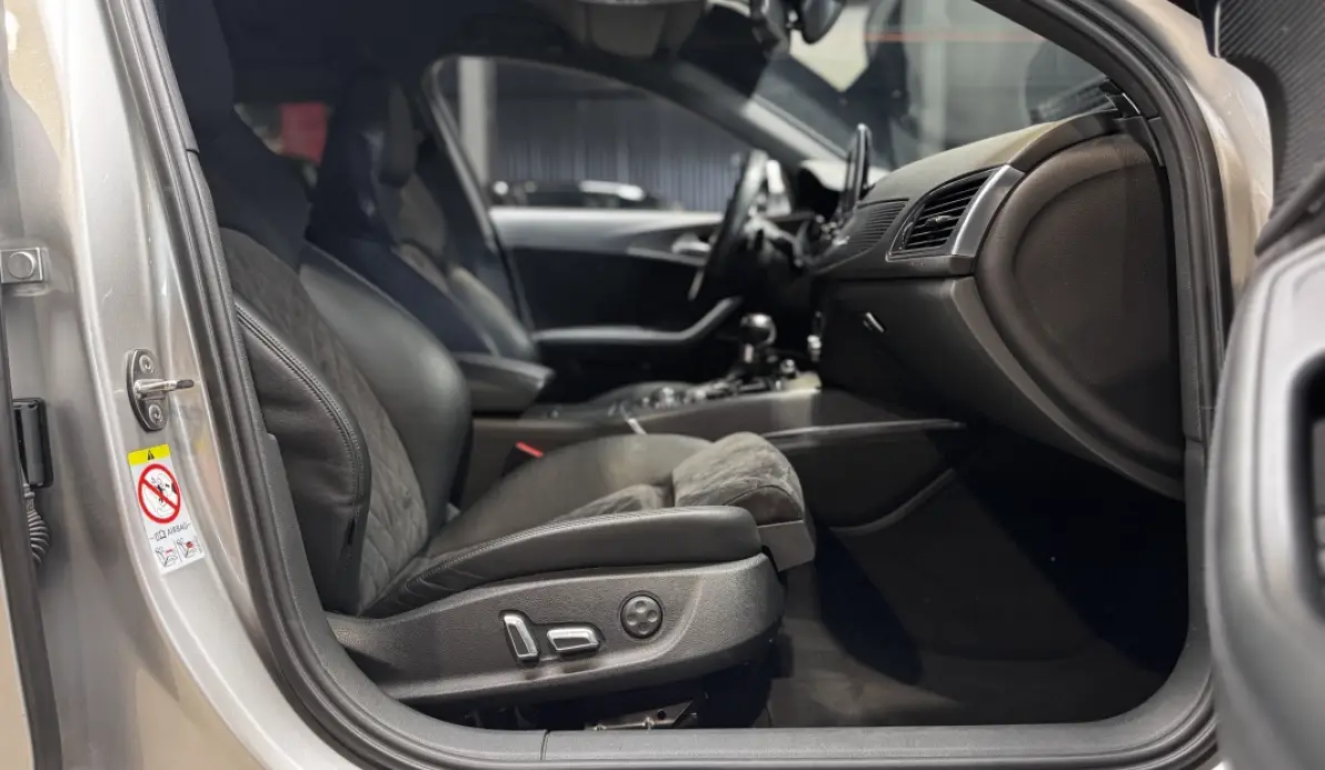Audi RS6 4.0 V8 TFSI 560CH QUATTRO TIPTRONIC