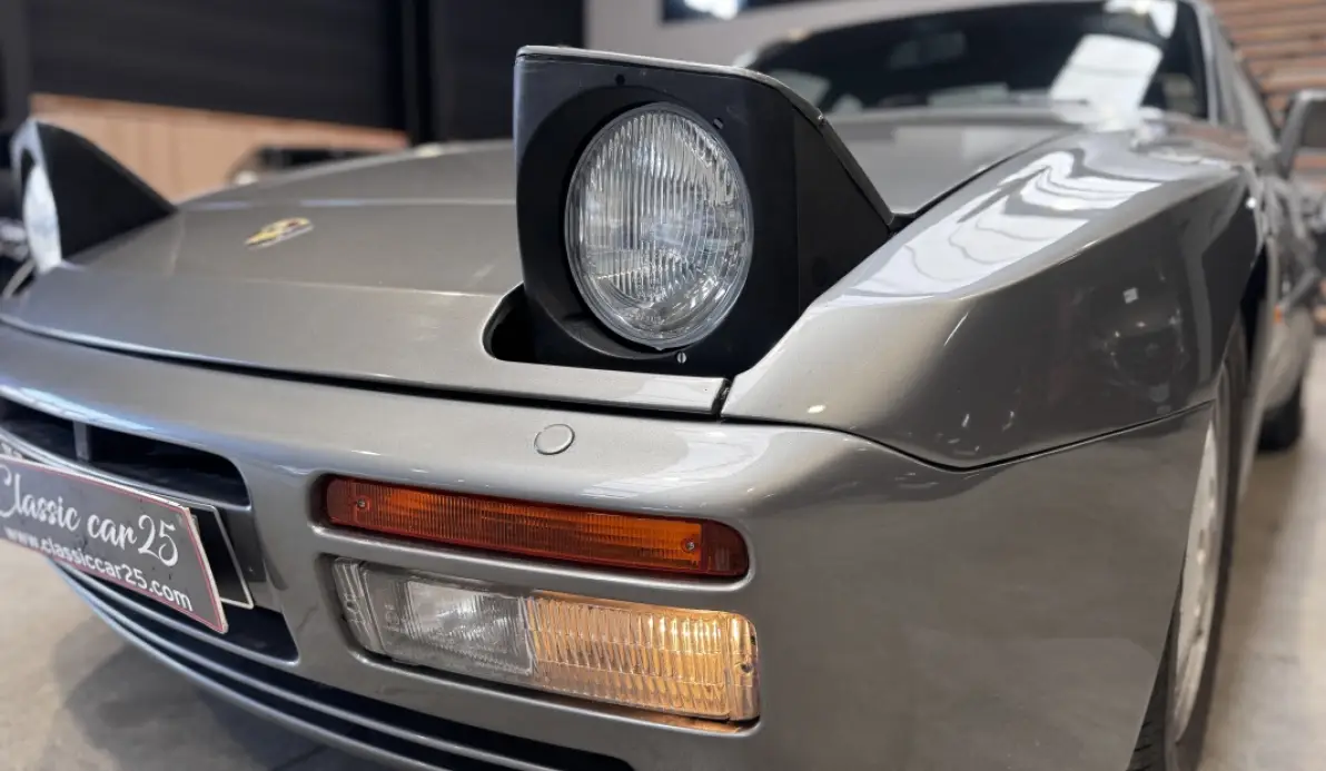 Porsche 944 s2