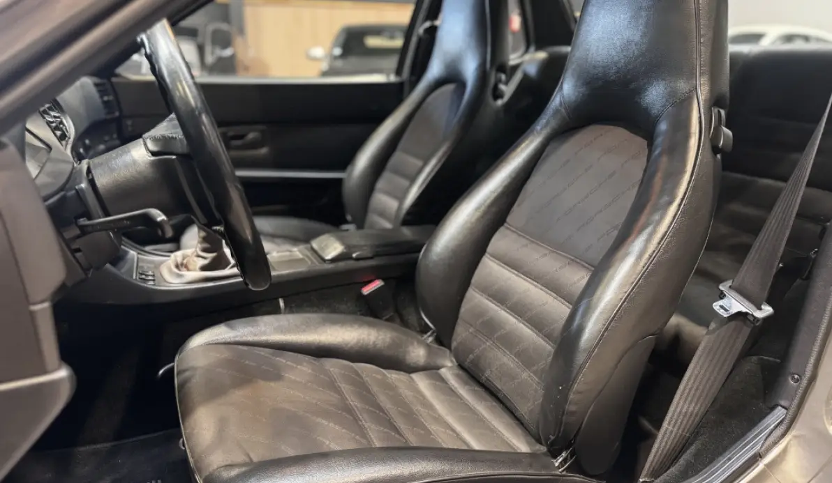 Porsche 944 s2