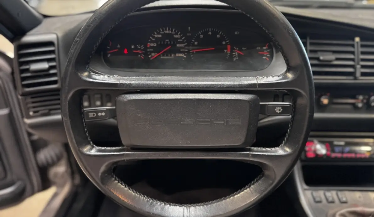Porsche 944 s2