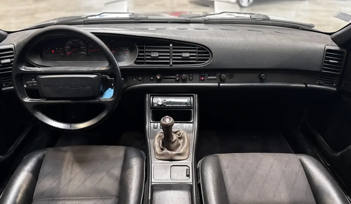 Porsche 944 s2