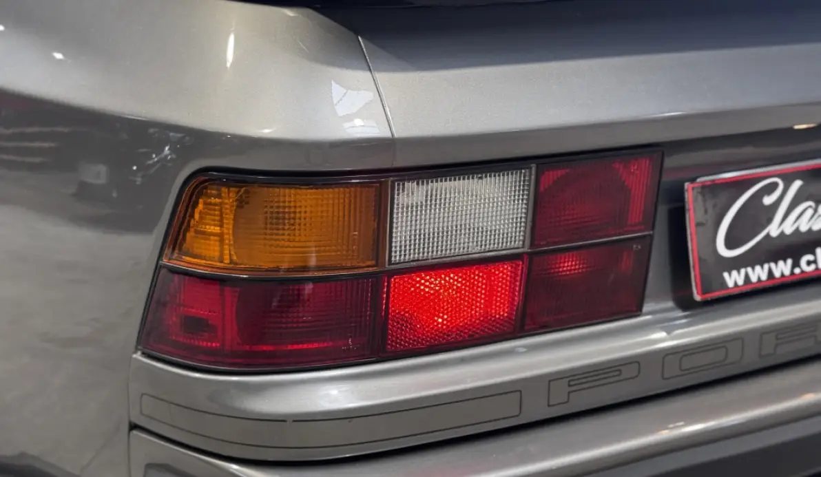 Porsche 944 s2