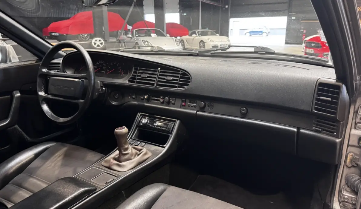 Porsche 944 s2