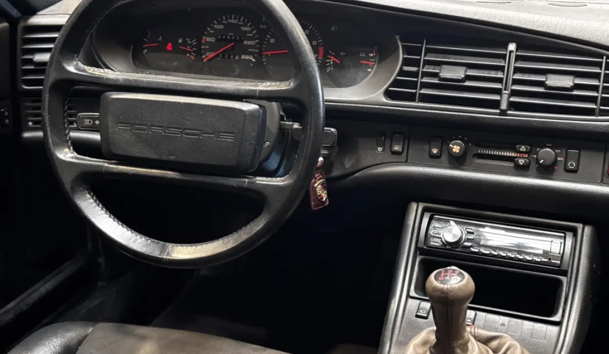 Porsche 944 s2