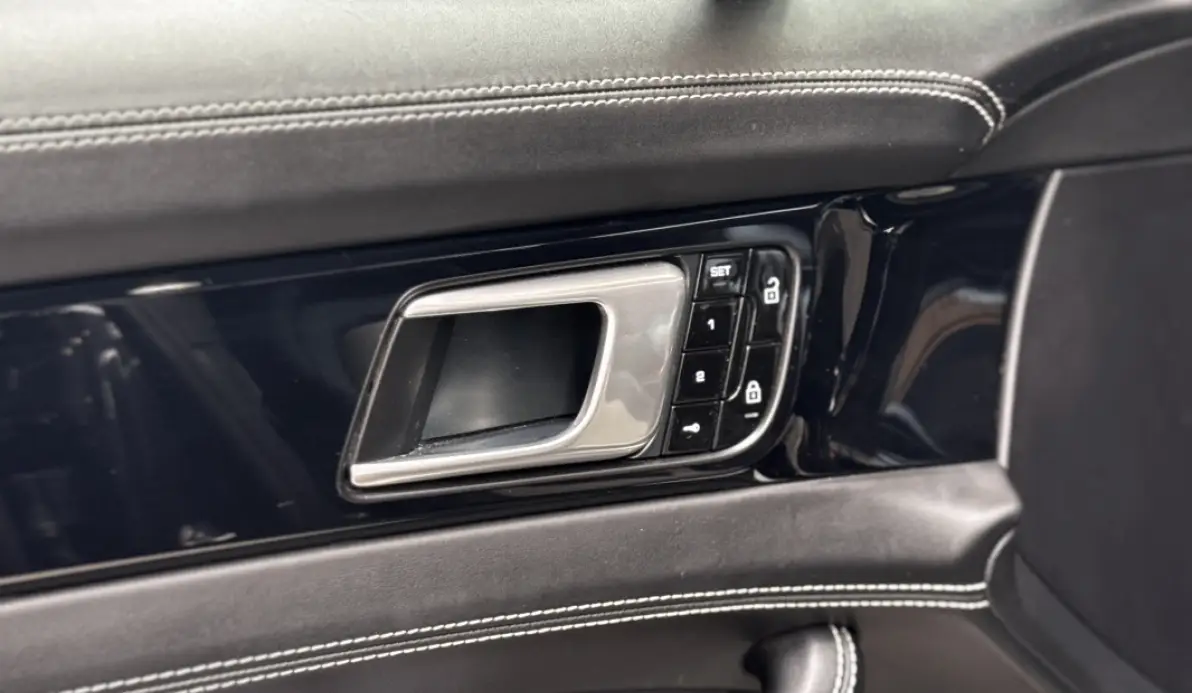 Porsche Panamera 3.0 V6 462CH 4 E-HYBRID
