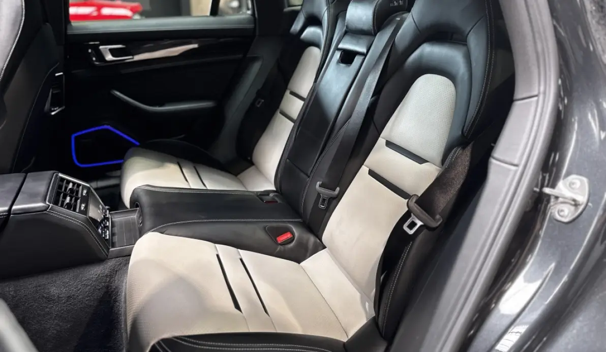 Porsche Panamera 3.0 V6 462CH 4 E-HYBRID