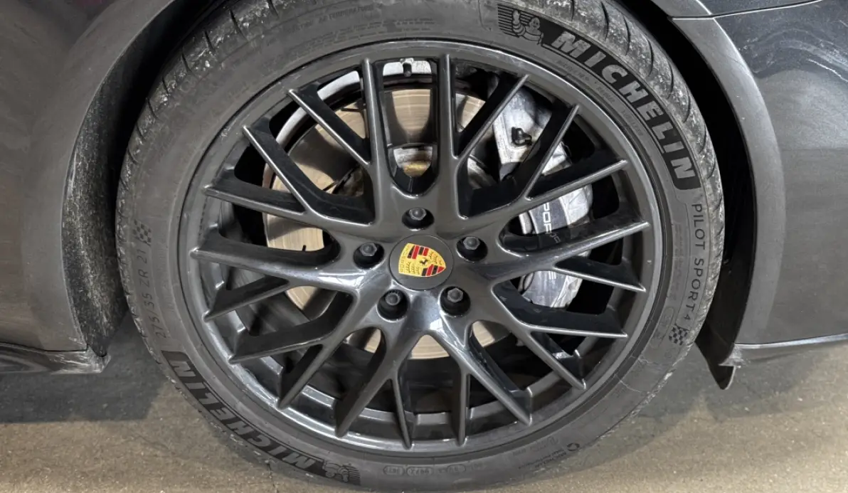 Porsche Panamera 3.0 V6 462CH 4 E-HYBRID
