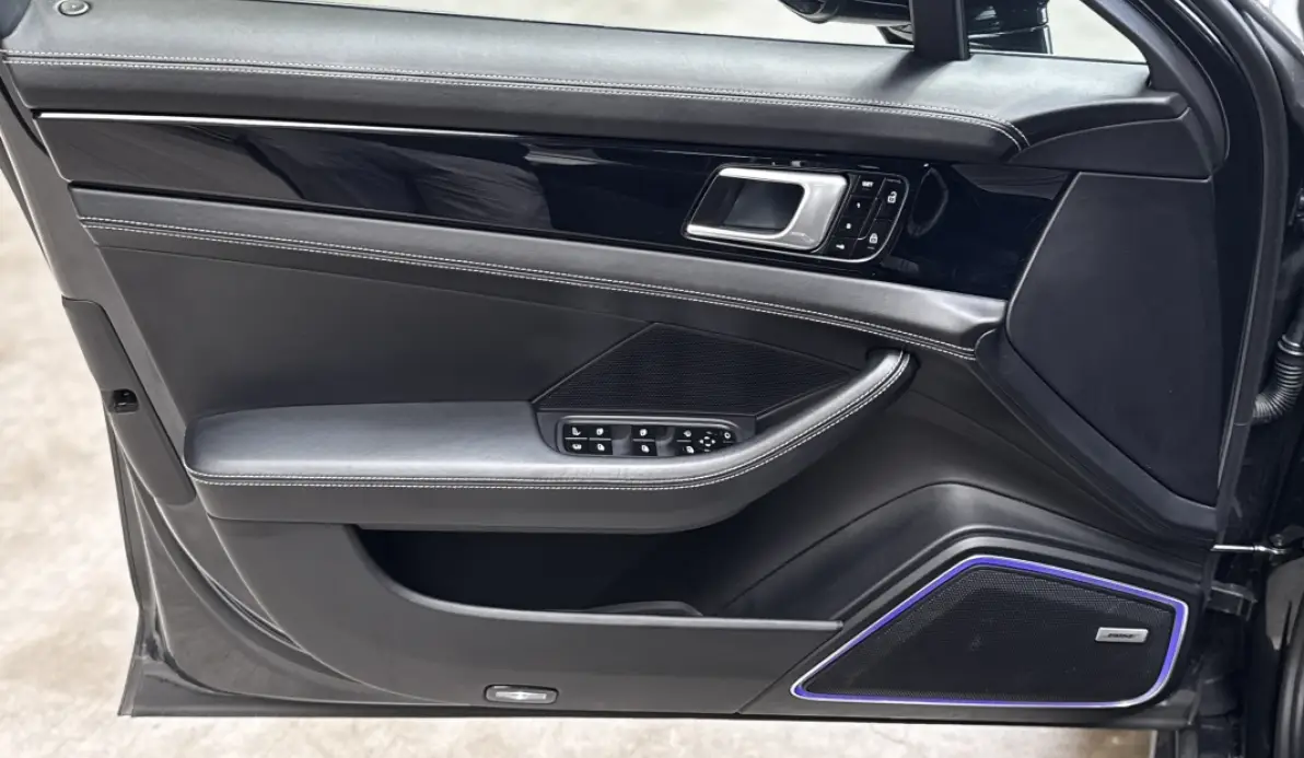 Porsche Panamera 3.0 V6 462CH 4 E-HYBRID
