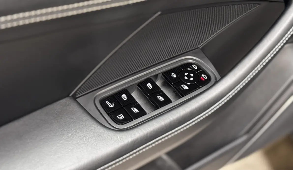 Porsche Panamera 3.0 V6 462CH 4 E-HYBRID