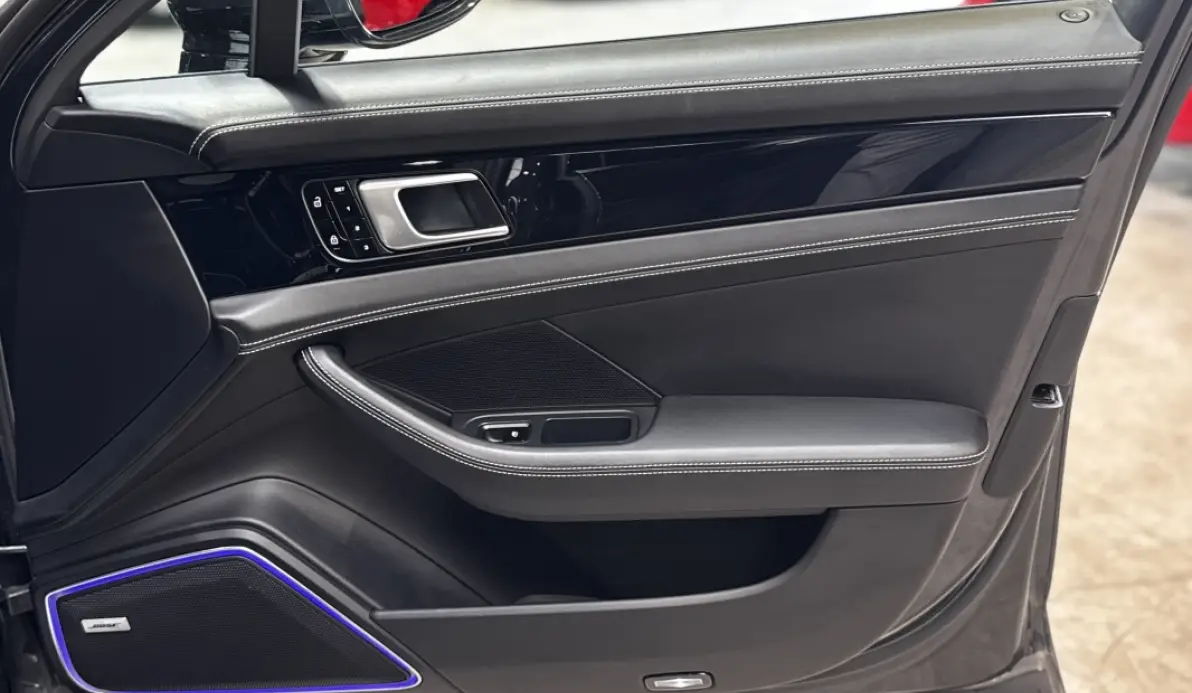 Porsche Panamera 3.0 V6 462CH 4 E-HYBRID