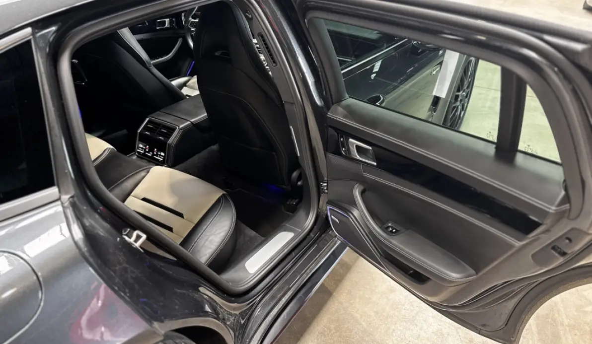 Porsche Panamera 3.0 V6 462CH 4 E-HYBRID