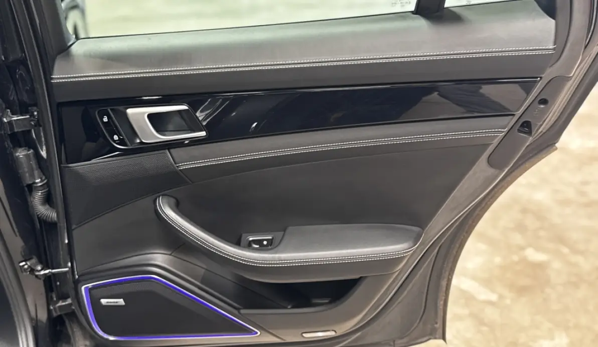 Porsche Panamera 3.0 V6 462CH 4 E-HYBRID