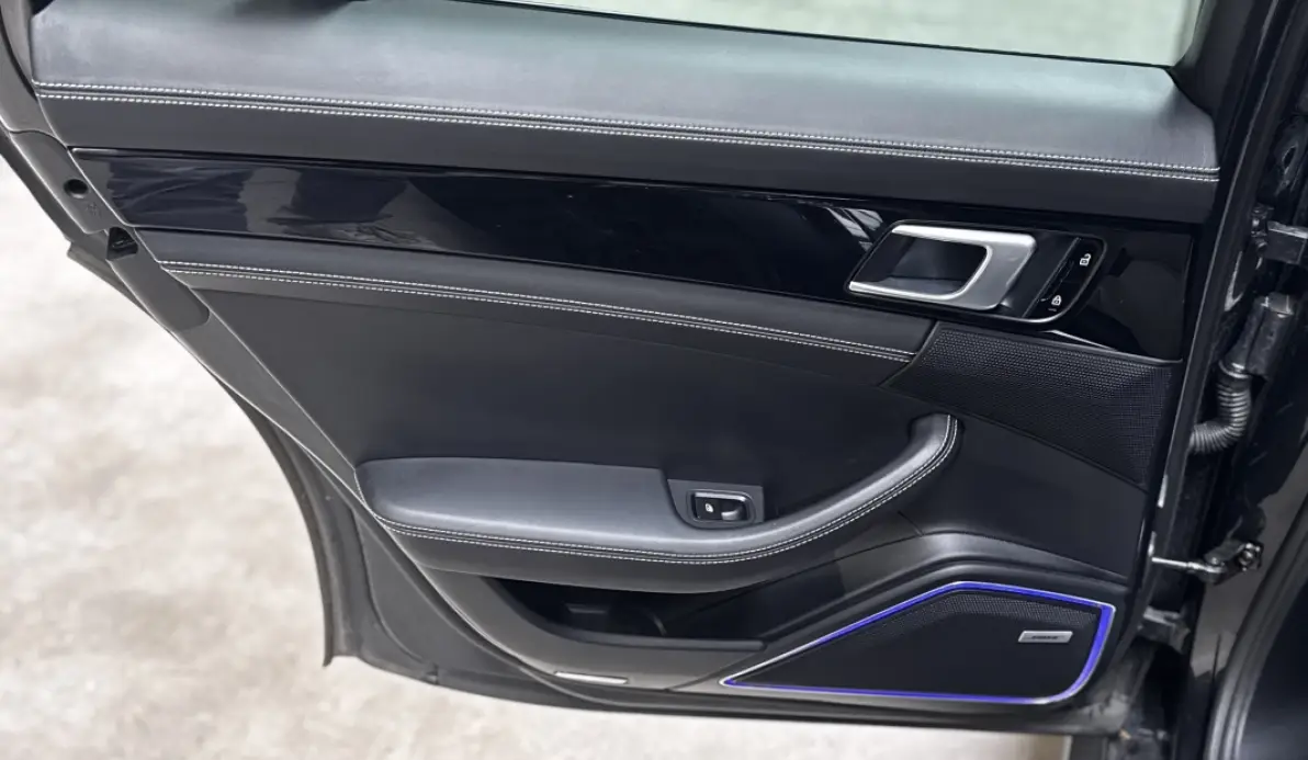 Porsche Panamera 3.0 V6 462CH 4 E-HYBRID
