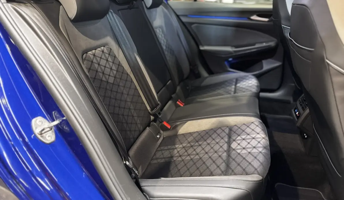 Volkswagen Golf 2.0 TDI SCR 150CH R-LINE DSG7