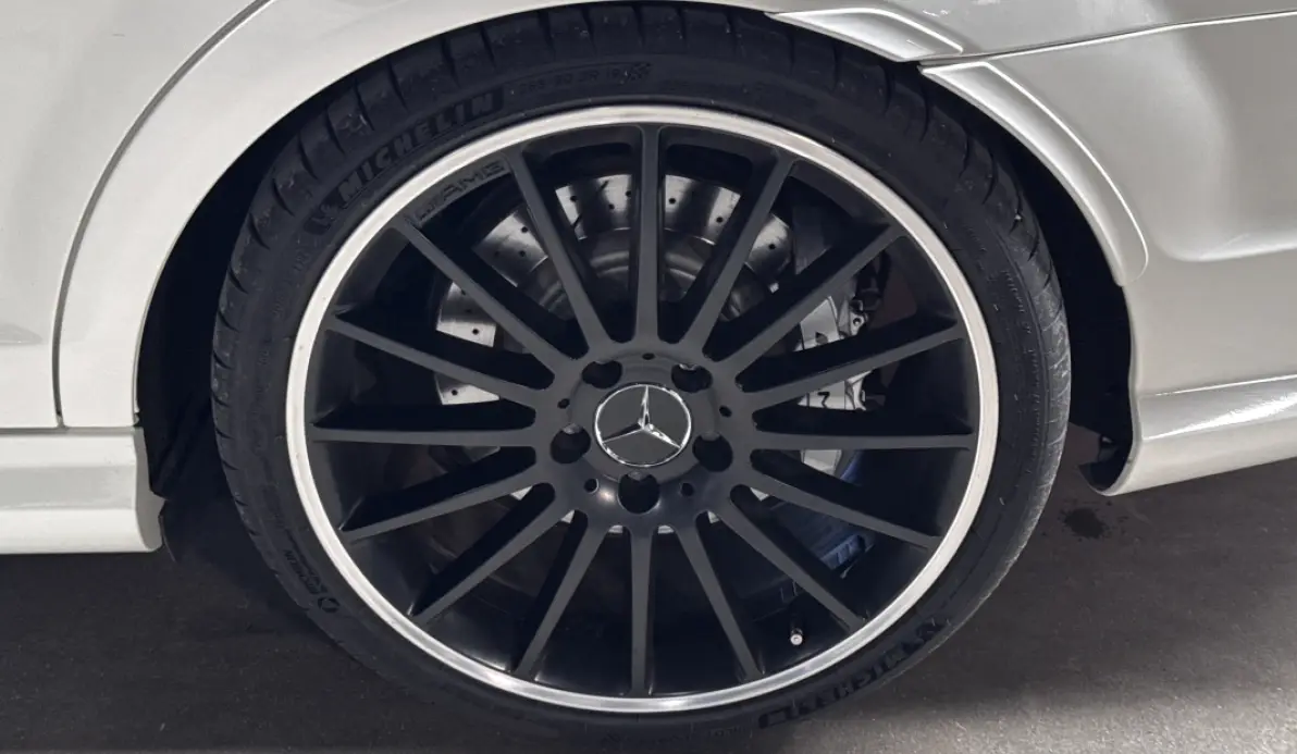 Mercedes Classe C C 63 AMG (W204)