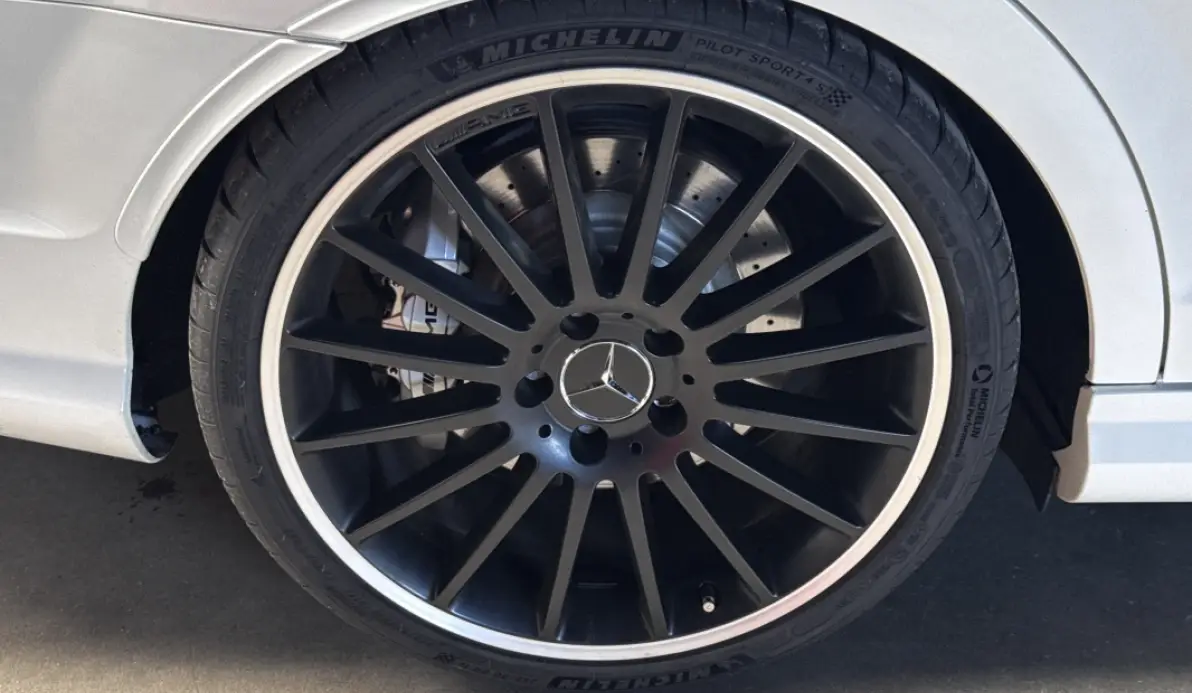 Mercedes Classe C C 63 AMG (W204)