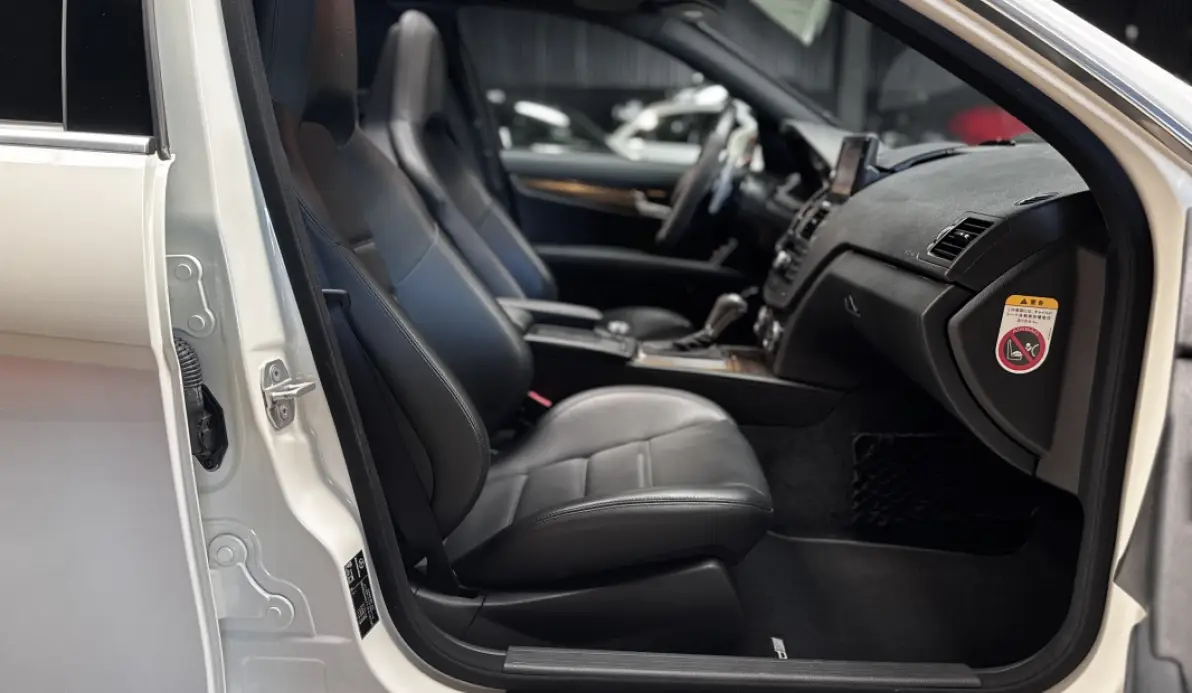 Mercedes Classe C C 63 AMG (W204)
