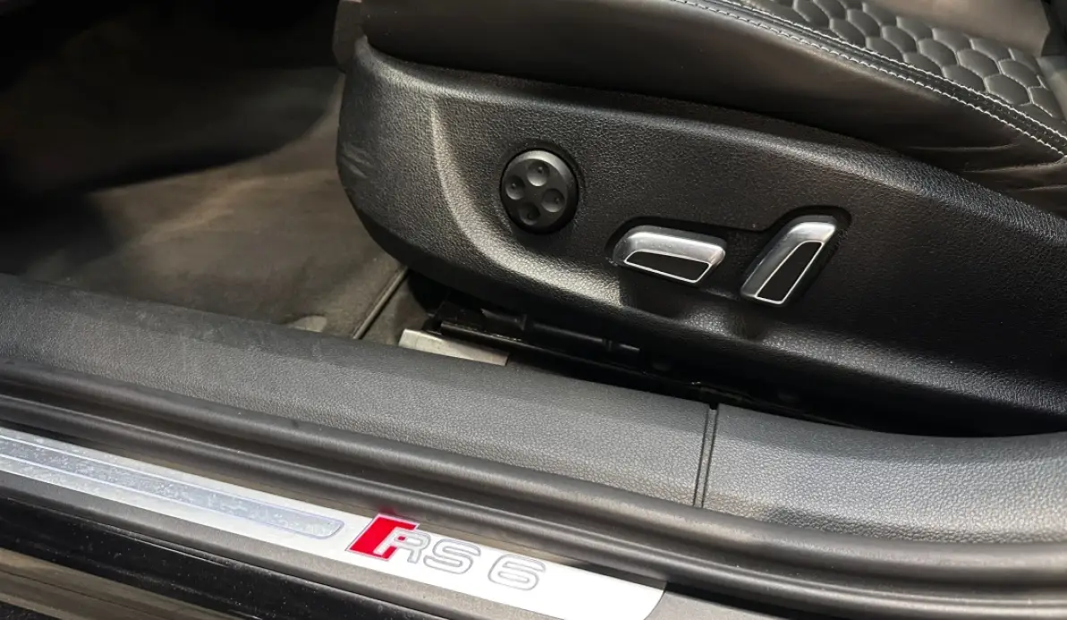 Audi RS6 AVANT 4.0 V8 TFSI 605CH PERFORMANCE QUATTRO TIPTRONIC