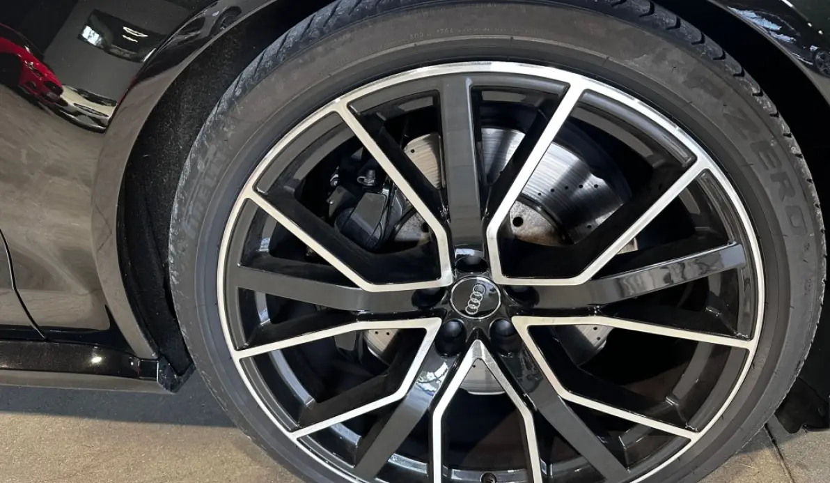 Audi RS6 AVANT 4.0 V8 TFSI 605CH PERFORMANCE QUATTRO TIPTRONIC